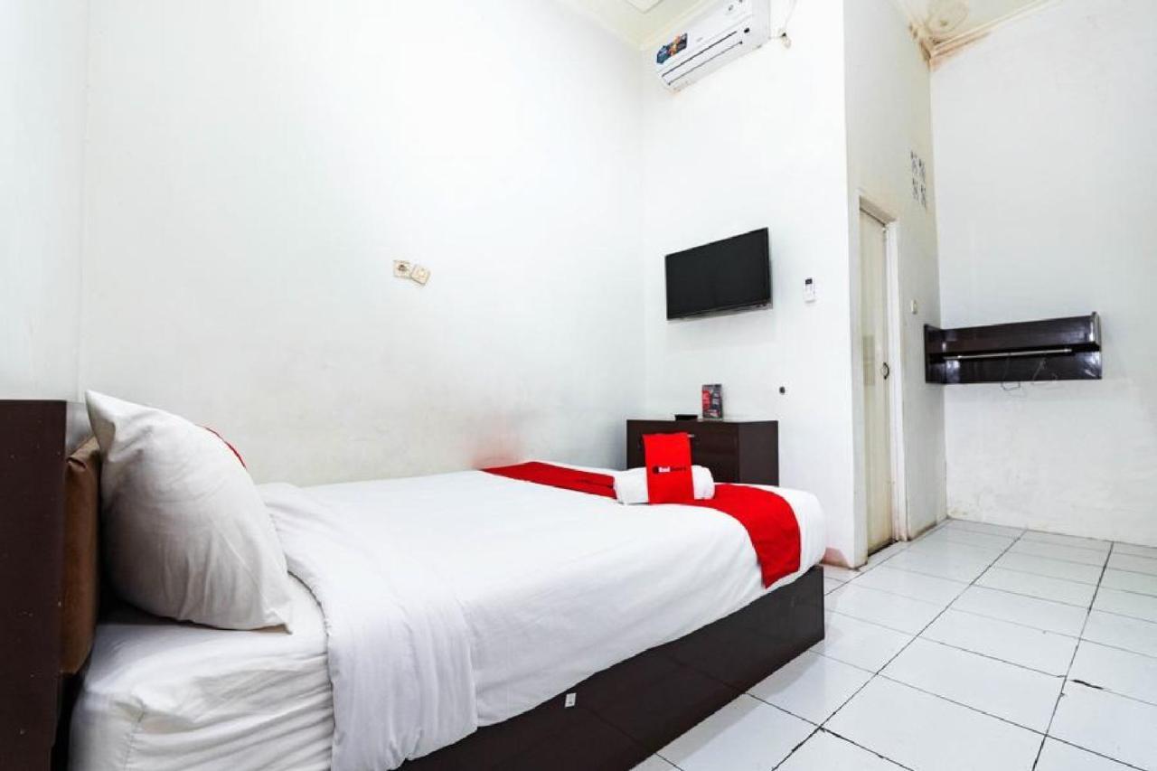 RedDoorz @ Hertasning Area 2 Makassar Eksteriør bilde